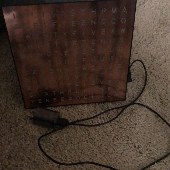 LED Stand Up Clock Display - Picture 5 of 8